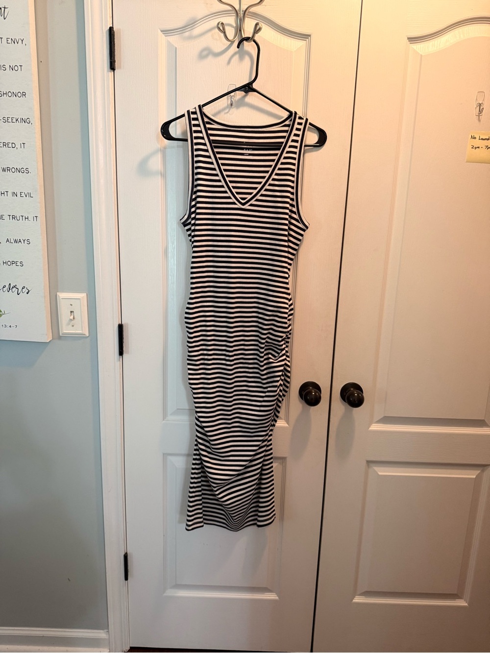 A New Dau Navy /White Striped Sleeveless Maxie Dress Sz L
